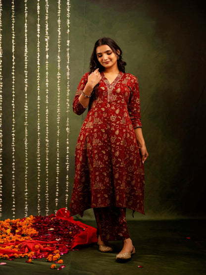 Cotton Calf Length Printed A-Line 3/4 Sleeves V-Neck Kurta Bottom Set