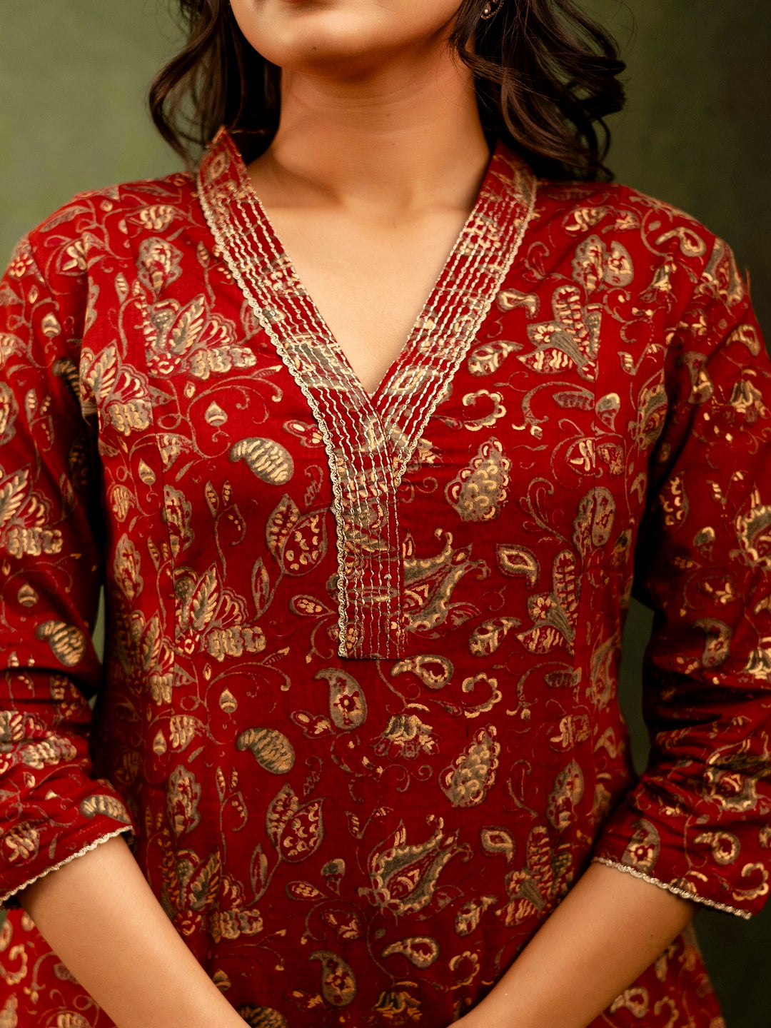 Cotton Calf Length Printed A-Line 3/4 Sleeves V-Neck Kurta Bottom Set