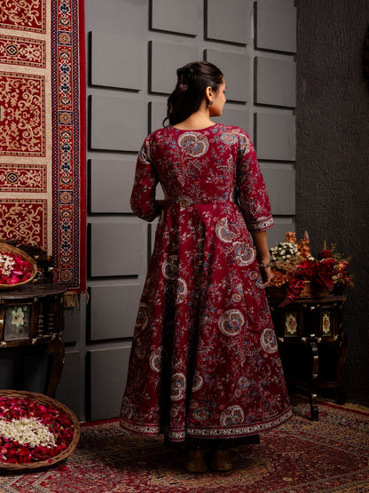 Cotton Calf Length Printed Flared 3/4 Sleeves V-Neck Kurta Bottom Dupatta Set