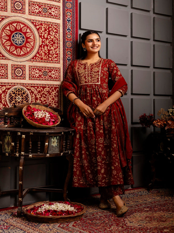Rayon Calf Length Printed Flared 3/4 Sleeves Round Neck Kurta Bottom Dupatta Set
