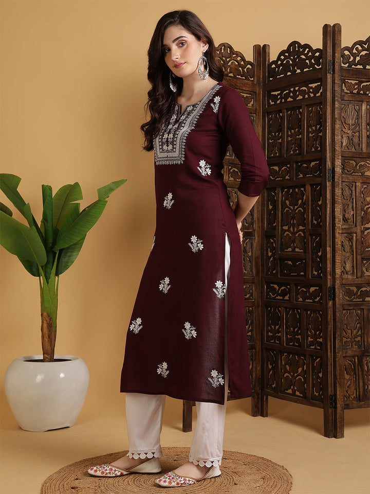 Rayon Calf Length Solid Straight 3/4 Sleeves Round Neck Kurta