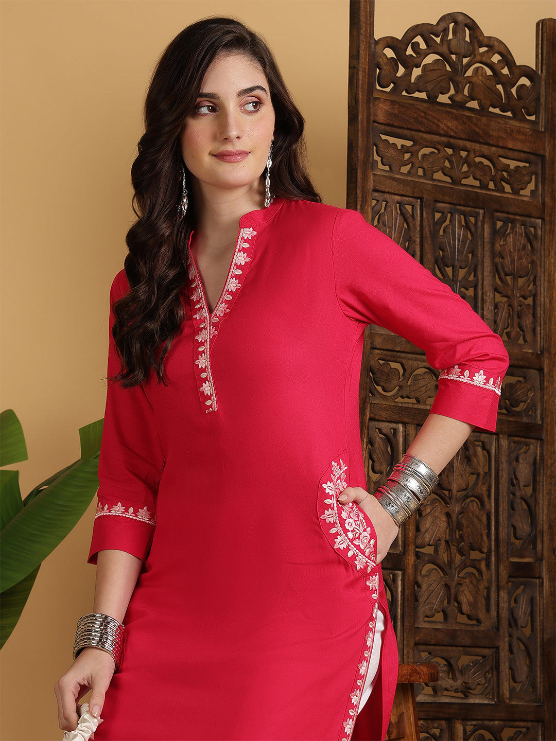 Rayon Calf Length Solid Straight 3/4 Sleeves V-Neck Kurta