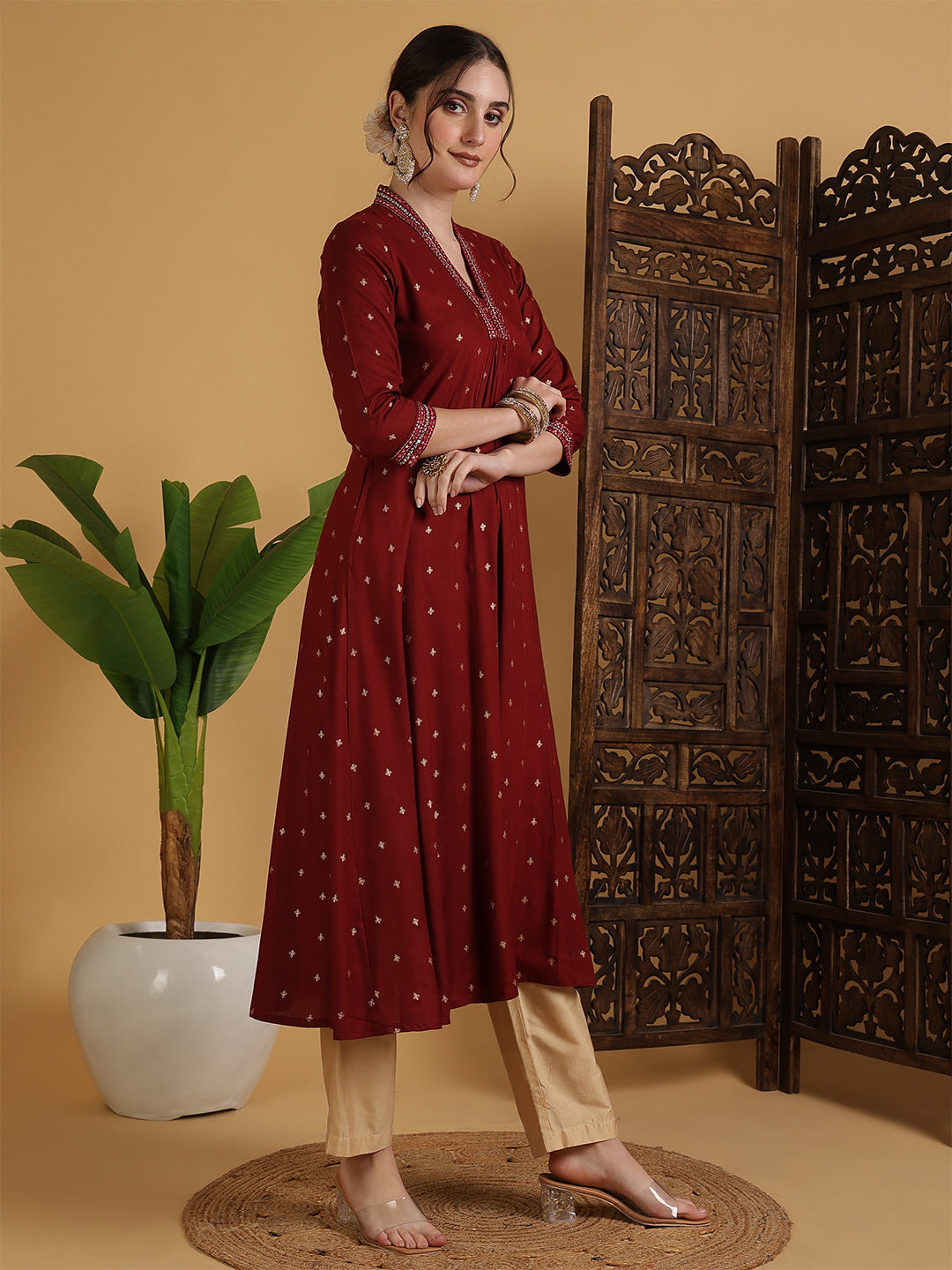 Rayon Calf Length Solid Semi-Flared 3/4 Sleeves V-Neck Kurta
