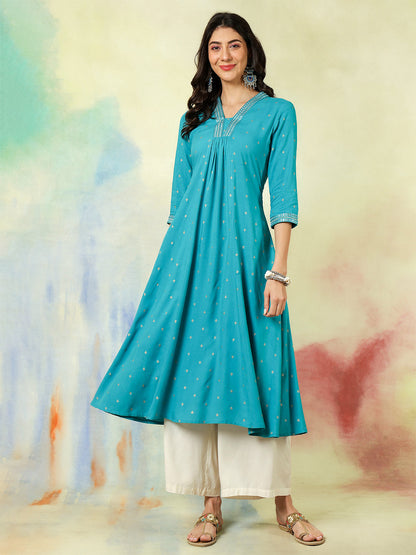Rayon Calf Length Solid Semi-Flared 3/4 Sleeves V-Neck Kurta