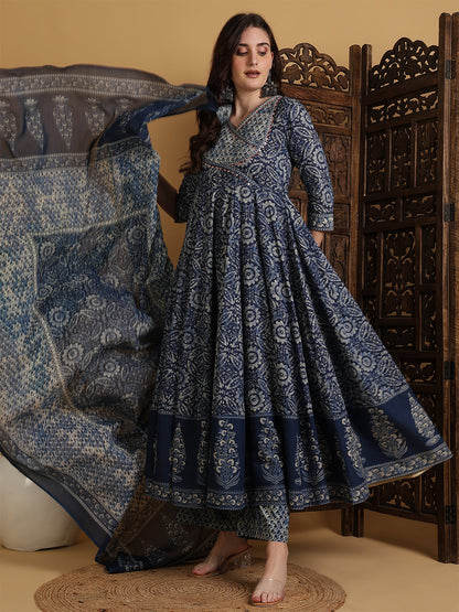 Cotton Calf Length Printed Flared 3/4 Sleeves V-Neck Kurta Suit Set