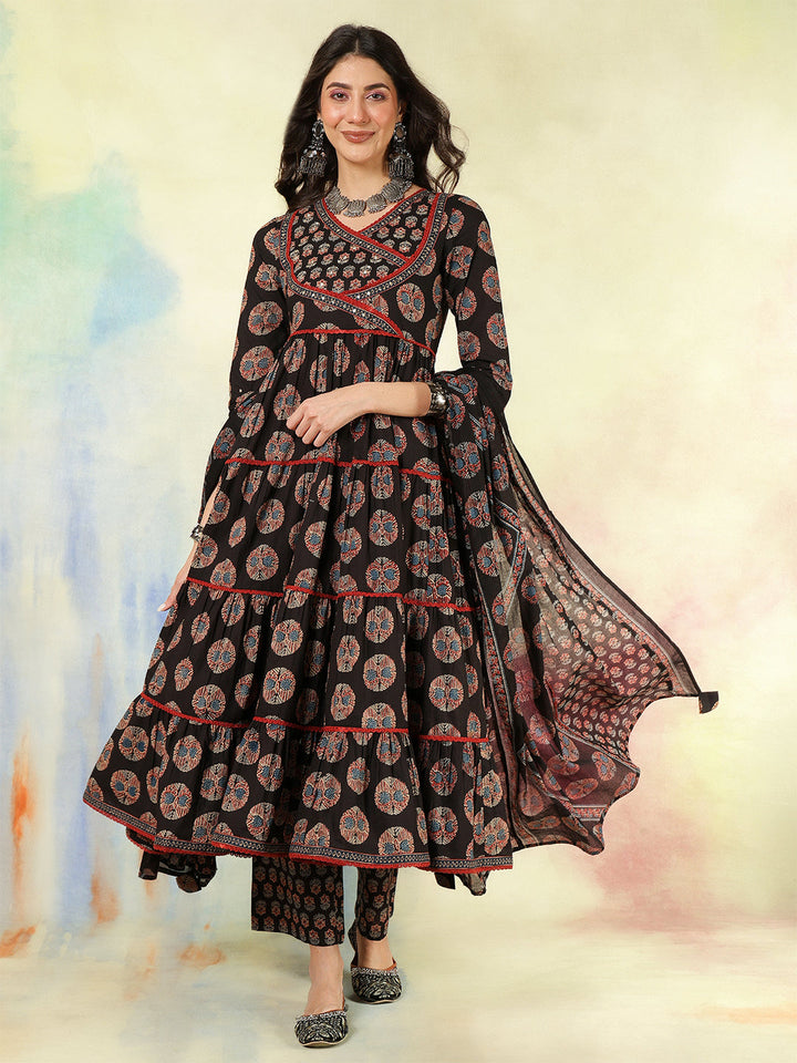 Cotton Calf Length Printed Flared 3/4 Sleeves V-Neck Kurta Suit Set