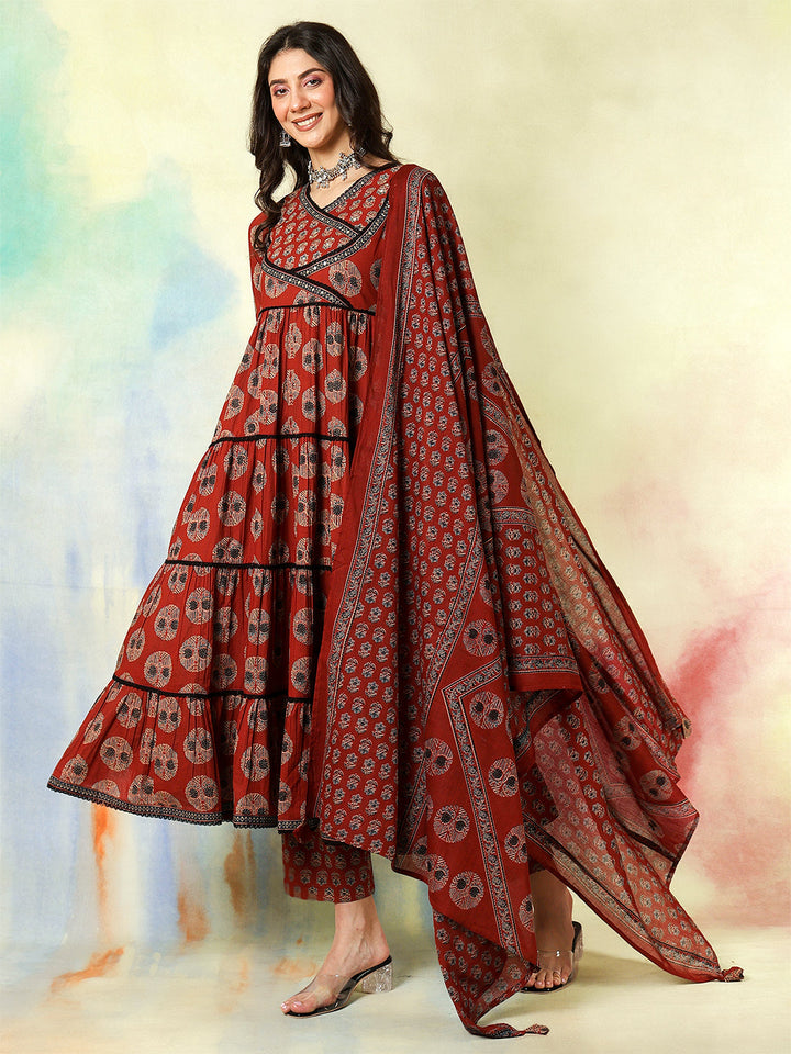 Cotton Calf Length Printed Flared 3/4 Sleeves V-Neck Kurta Suit Set
