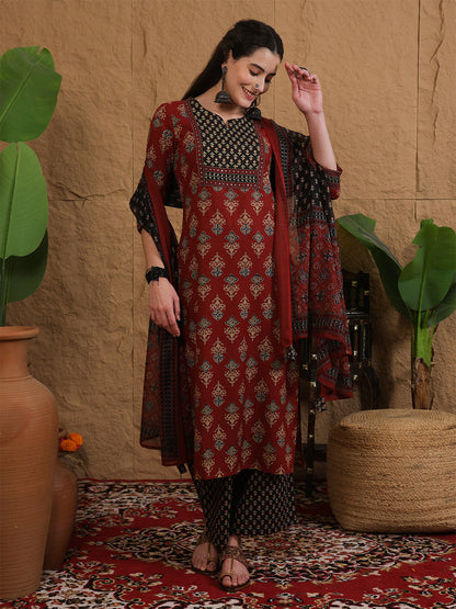 Cotton Calf Length Printed Three-Quarter Sleeves Round Neck Straight Kurta Bottom With Dupatta