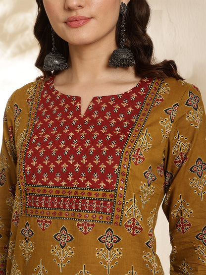 Cotton Calf Length Printed Three-Quarter Sleeves Round Neck Straight Kurta Bottom With Dupatta