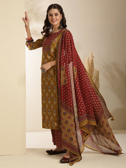 Cotton Calf Length Printed Three-Quarter Sleeves Round Neck Straight Kurta Bottom With Dupatta