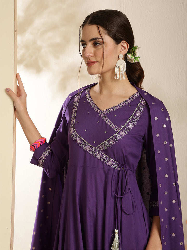 Rayon Calf Length Solid Three-Quarter Sleeves V-Neck Anarkali Kurta Bottom With Dupatta