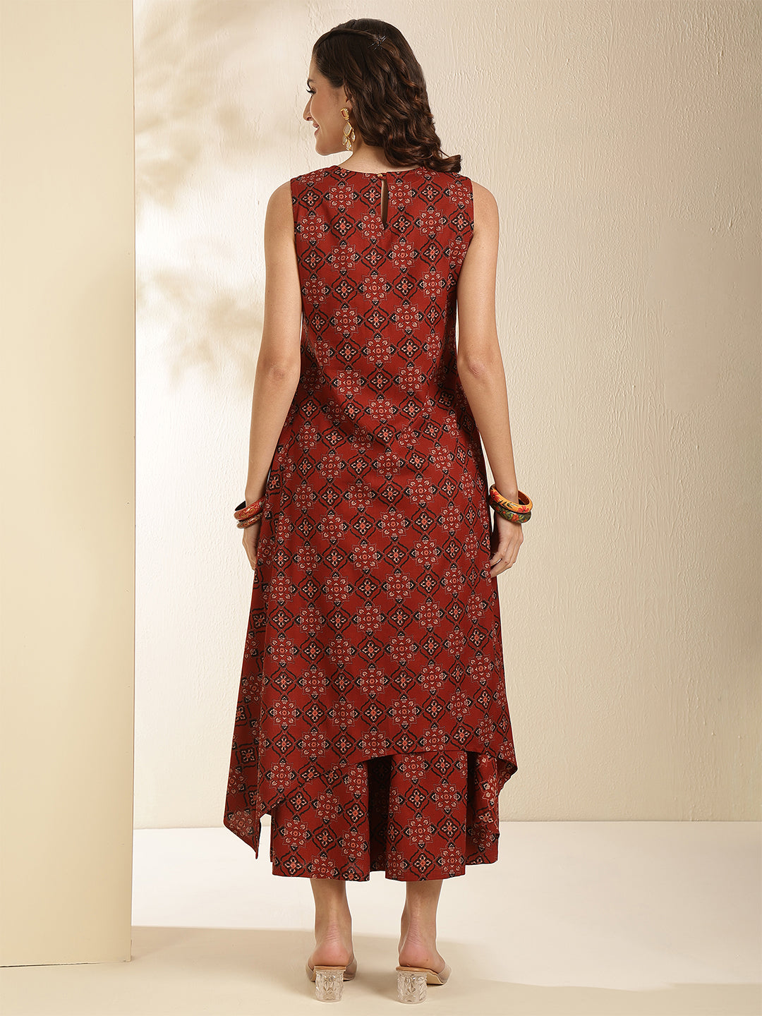 Rayon Calf Length Printed Sleeveless Round Neck Asymmetrical Kurta Bottom Set