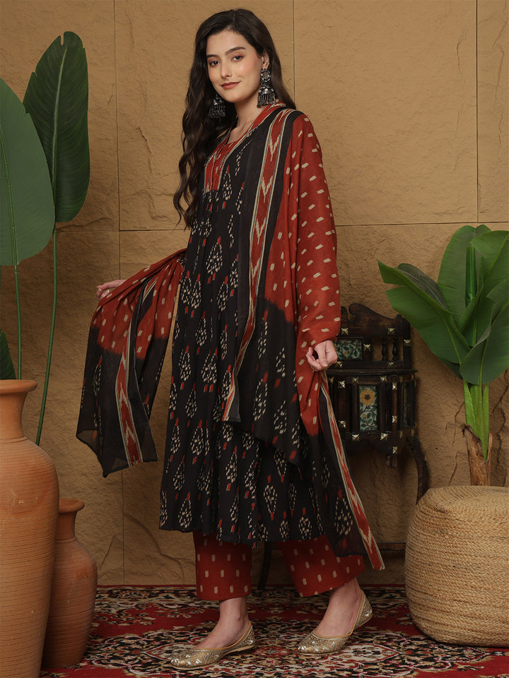Cotton Calf Length Printed 3/4 Sleeves Collar Semi-Flared Kurta Bottom With Dupatta