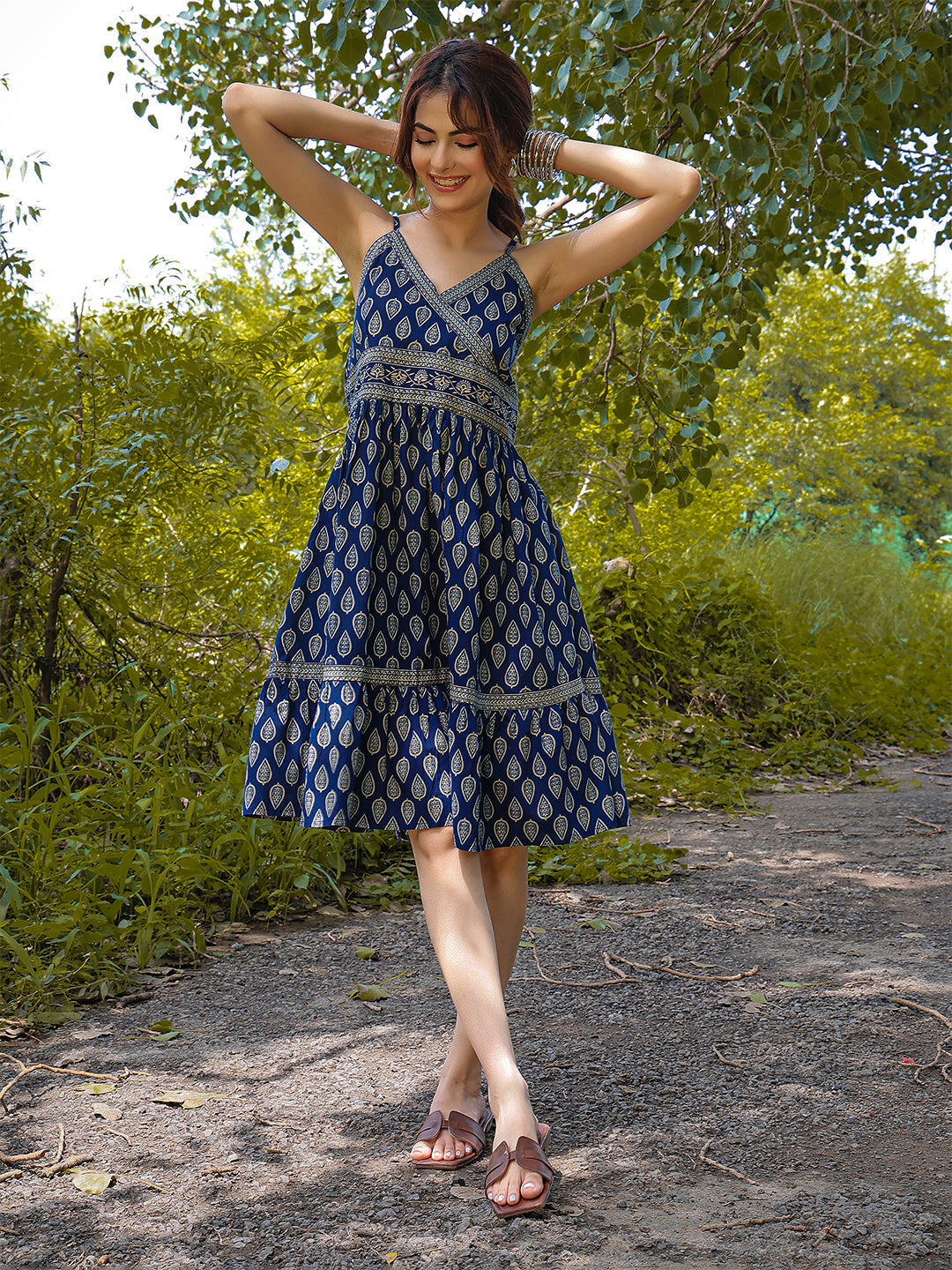 Cotton Knee Length Printed Strappy Sleeve V-Neck Flared Dress