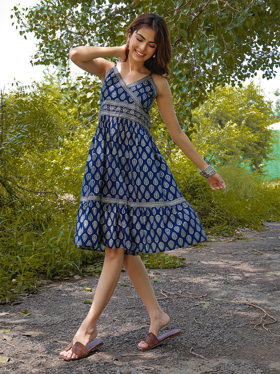 Cotton Knee Length Printed Strappy Sleeve V-Neck Flared Dress