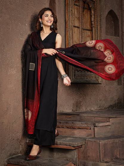 Rayon Calf Length Solid Sleeveless V-Neck Straight Kurta Suit Set