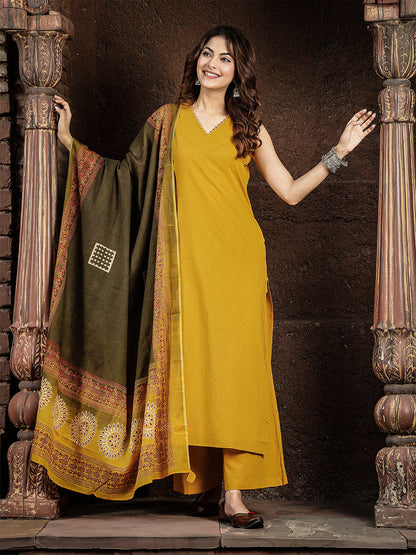 Rayon Calf Length Solid Sleeveless V-Neck Straight Kurta Suit Set