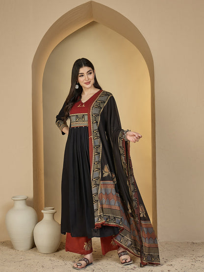 Rayon Calf Length Solid 3/4 Sleeves V-Neck Flared Kurta Suit Set