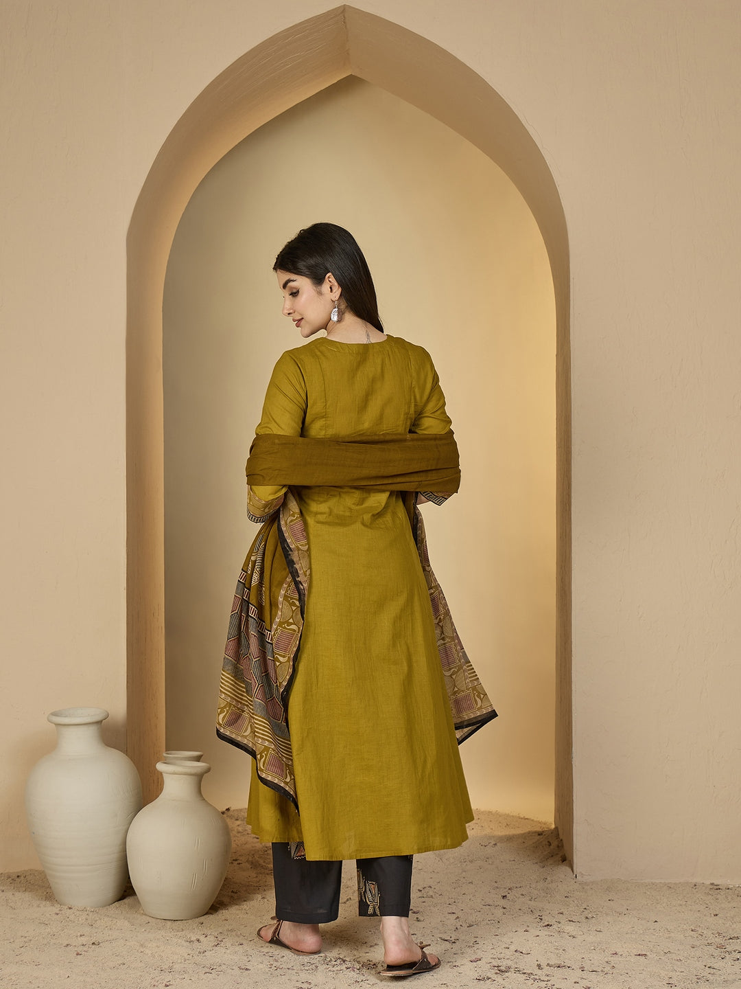 Rayon Calf Length Solid 3/4 Sleeves V-Neck Flared Kurta Suit Set