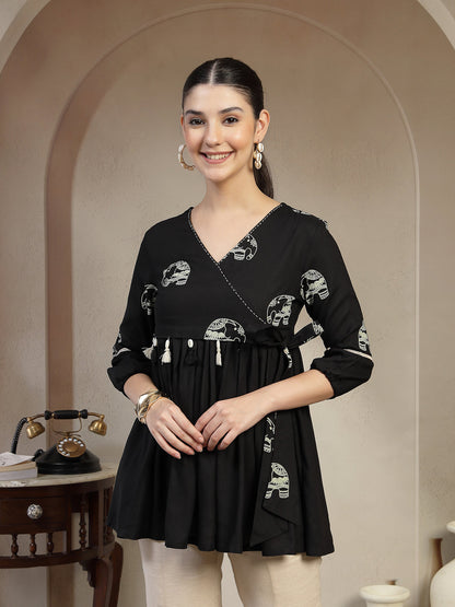 Rayon Hip Length Printed 3/4 Sleeves V-Neck Flared Top