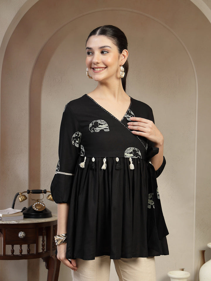 Rayon Hip Length Printed 3/4 Sleeves V-Neck Flared Top