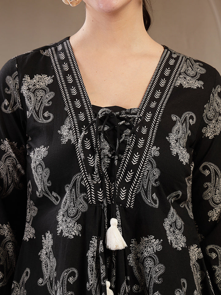 Cotton Hip Length Printed 3/4 Sleeves V-Neck Flared Top
