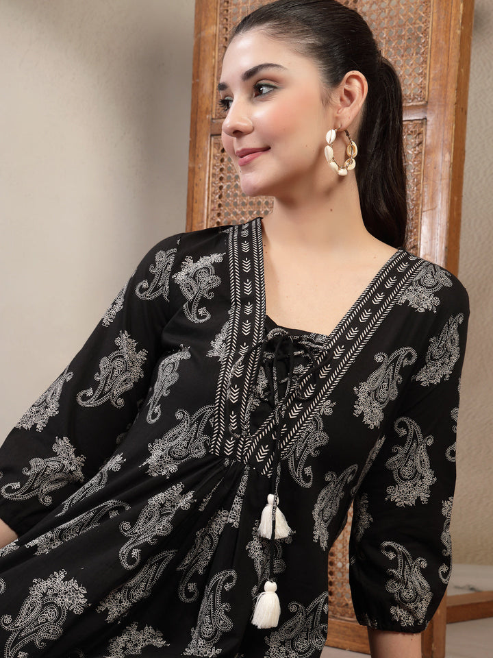 Cotton Hip Length Printed 3/4 Sleeves V-Neck Flared Top