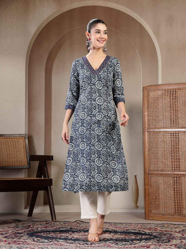 Cotton Calf Length Printed 3/4 Sleeves V-Neck Straight Kurta