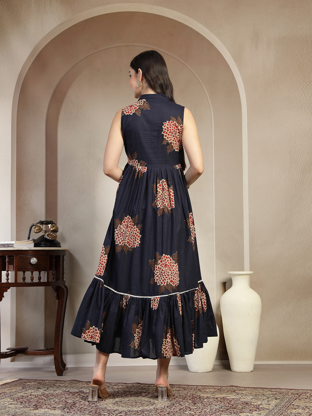 Cotton Calf Length Printed Sleeveless Collard Neck Flared Kurta