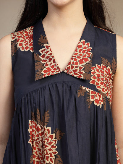 Cotton Calf Length Printed Sleeveless Collard Neck Flared Kurta
