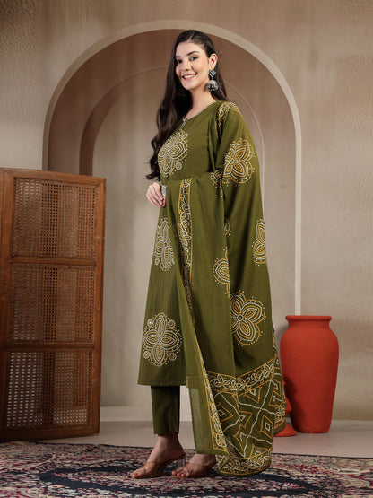 Cotton Calf Length Printed Sleeveless Round Neck Straight Kurta Suit Set With Dupatta