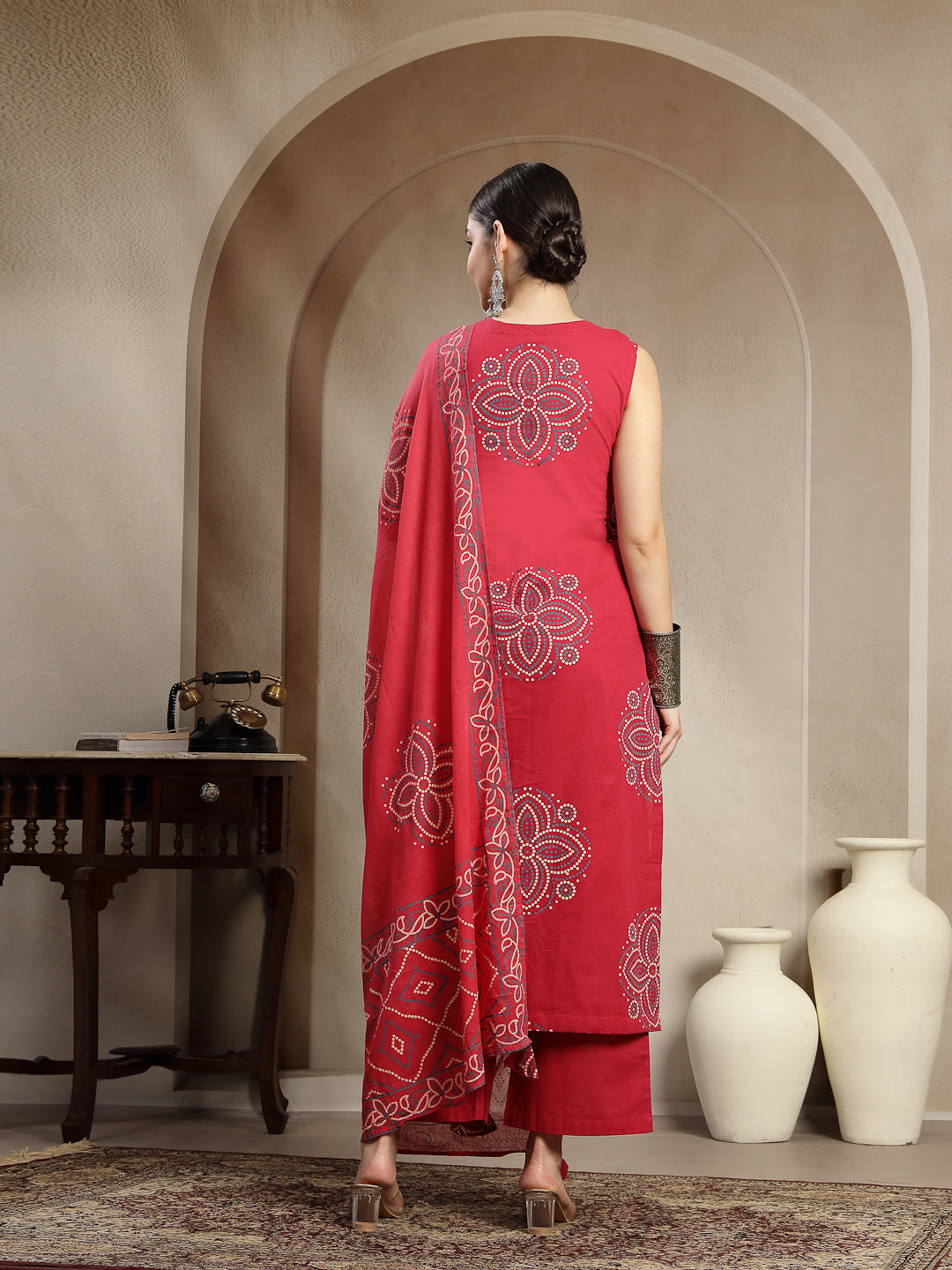 Cotton Calf Length Printed Sleeveless Round Neck Straight Kurta Suit Set With Dupatta