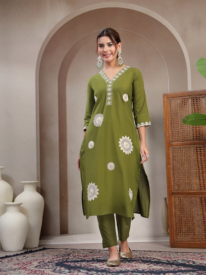 Straight Solid Cotton V-Neck Kurta Set With Dupatta