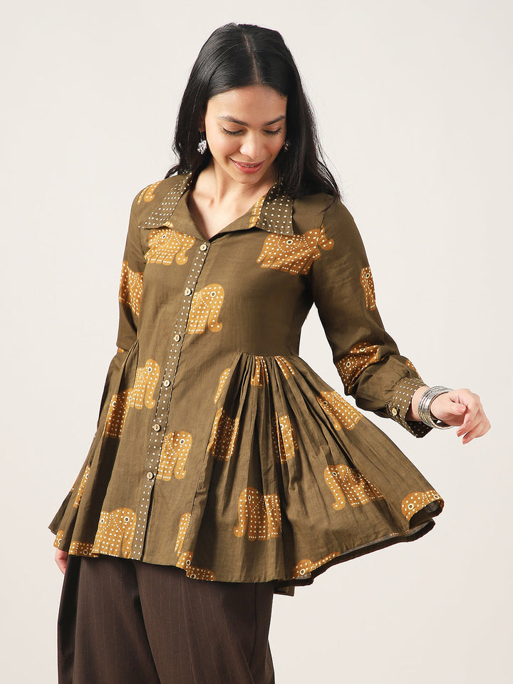Flared Printed Cotton Shirt Collar Top