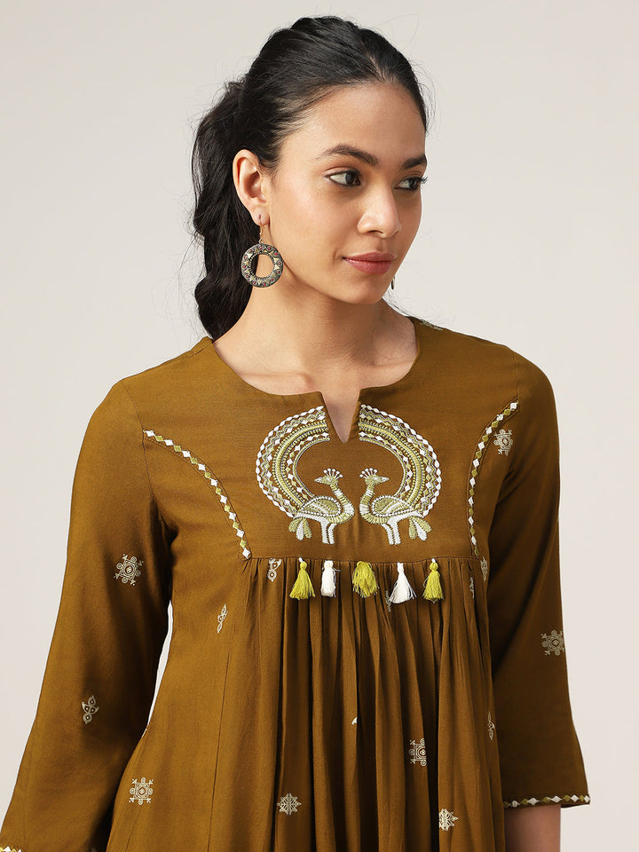 Flared Solid Rayon Round Neck Top