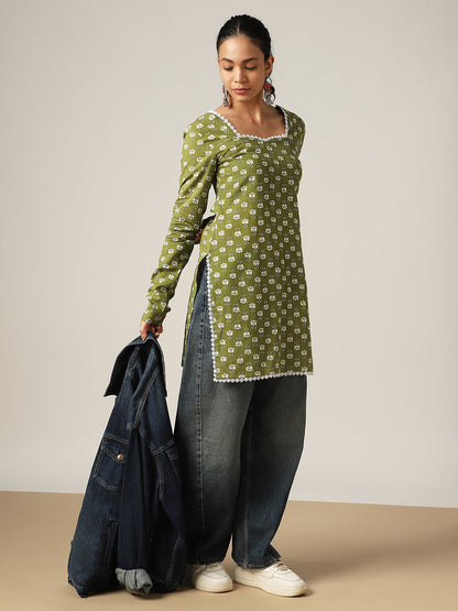 Straight Printed Cotton Sweet Heart Neck Top