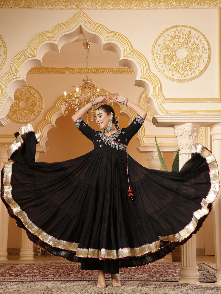 Malmal Calf Length Solid 3/4 Sleeve V-Neck Anarkali Kurta Suit Set