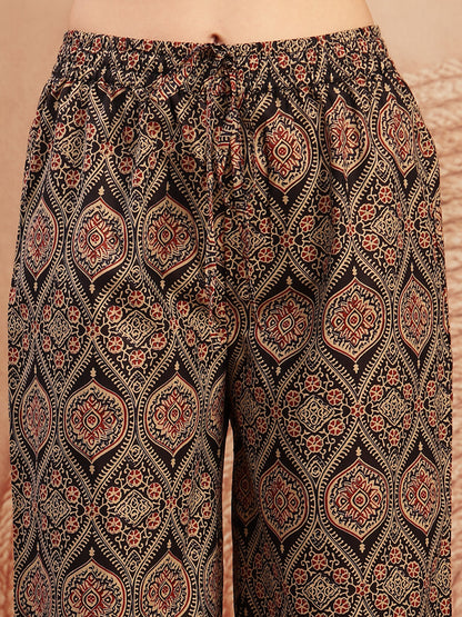 Cotton Calf Length Printed 3/4 Sleeve V-Neck Anarkali Kurta Suit Set