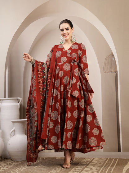 Cotton Calf Length Printed 3/4 Sleeve V-Neck Anarkali Kurta Suit Set