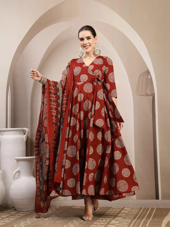 Cotton Calf Length Printed 3/4 Sleeve V-Neck Anarkali Kurta Suit Set