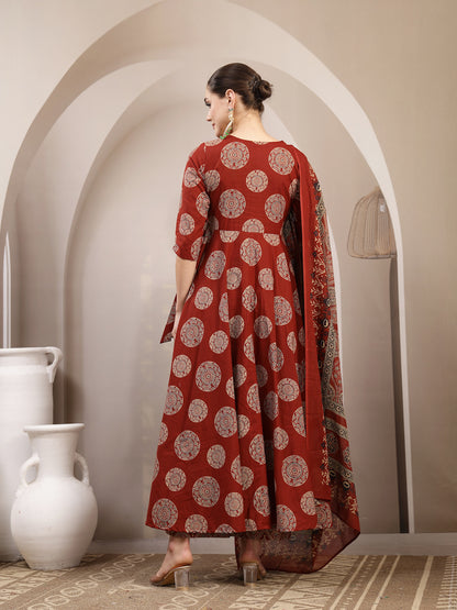 Cotton Calf Length Printed 3/4 Sleeve V-Neck Anarkali Kurta Suit Set