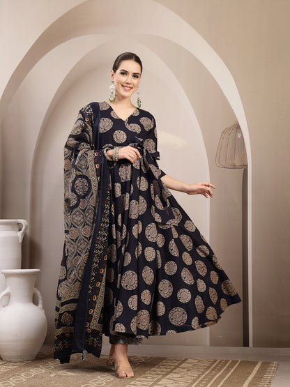 Cotton Calf Length Printed 3/4 Sleeve V-Neck Anarkali Kurta Suit Set