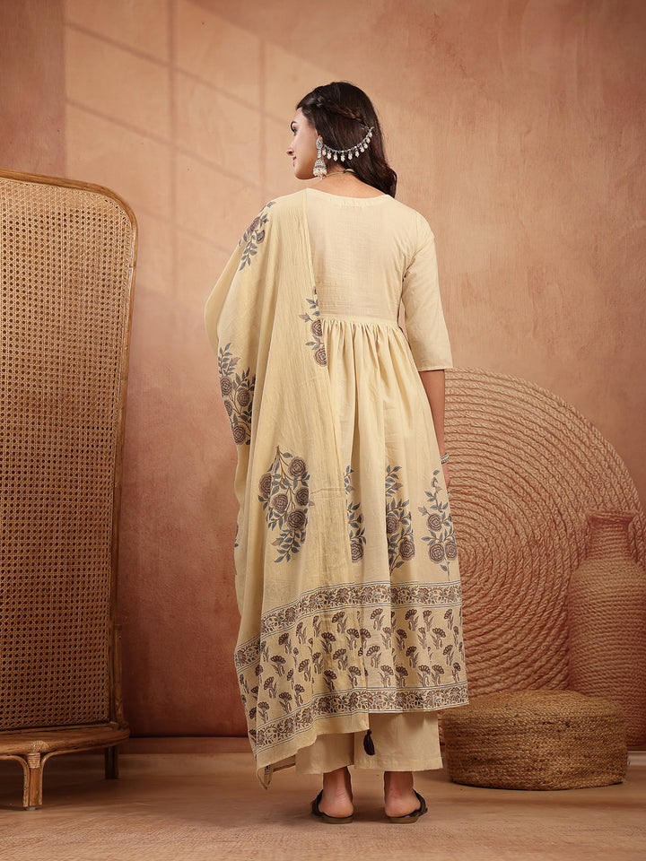 Cotton Calf Length Printed 3/4 Sleeves Round Neck Flared Kurta Suit Set