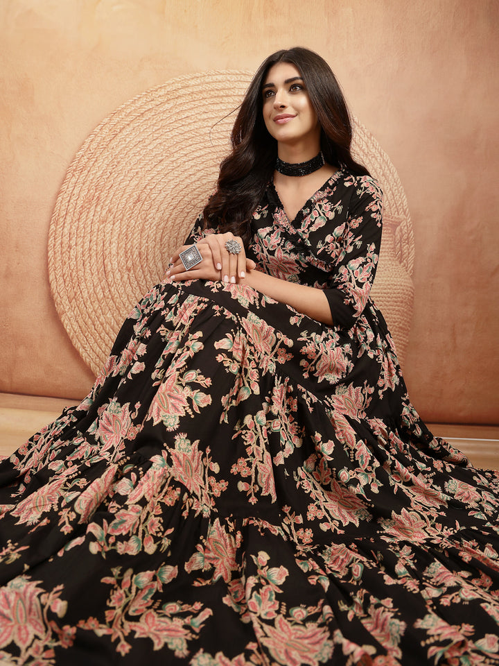 Cotton Calf Length Printed 3/4 Sleeves V-Neck Flared Kurta
