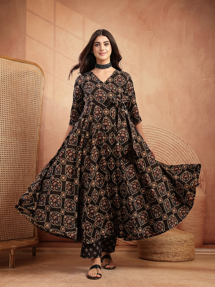 Cotton Calf Length Printed 3/4 Sleeves V-Neck Anarkali Kurta Suit Set