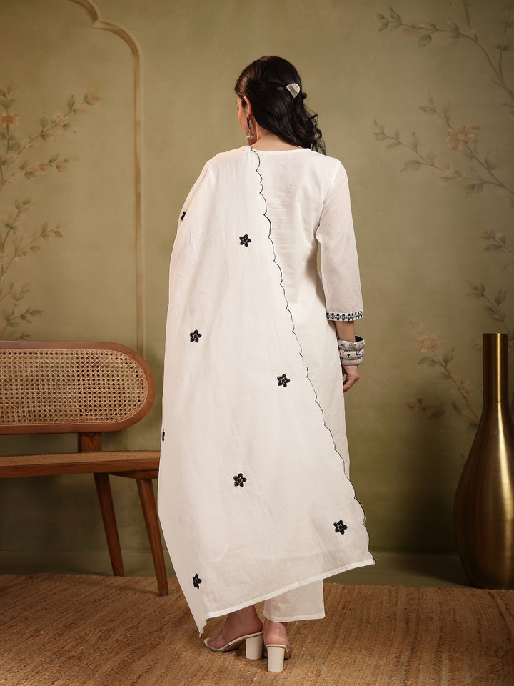 Straight Solid Embroidered Cotton Kurta Set With Malmal Dupatta
