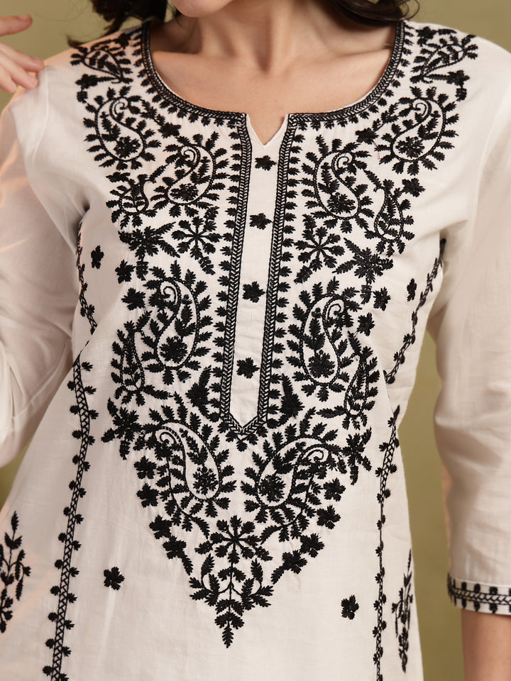 Straight Solid Embroidered Cotton Kurta Set With Malmal Dupatta
