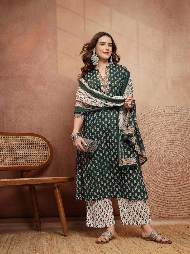 Straight Printed Embellishment Cotton Kurta Set With Malmal Dupatta