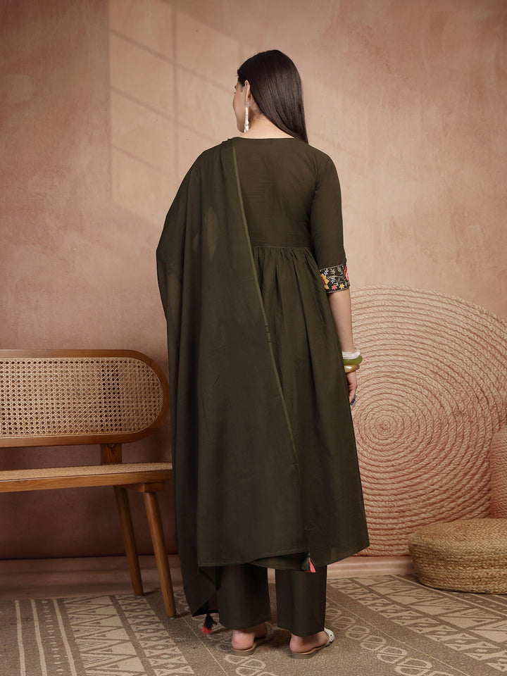 Flared Solid Embroidered Cotton Kurta Set With Malmal Dupatta