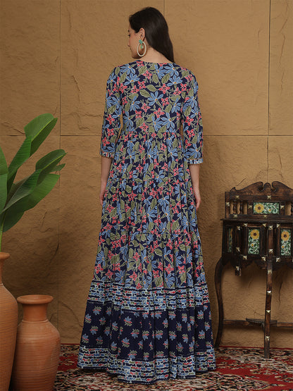 Women Rayon Printed Ankle Length Three-Quarter Sleeves V-Neck Angrakha Tiered Kurta